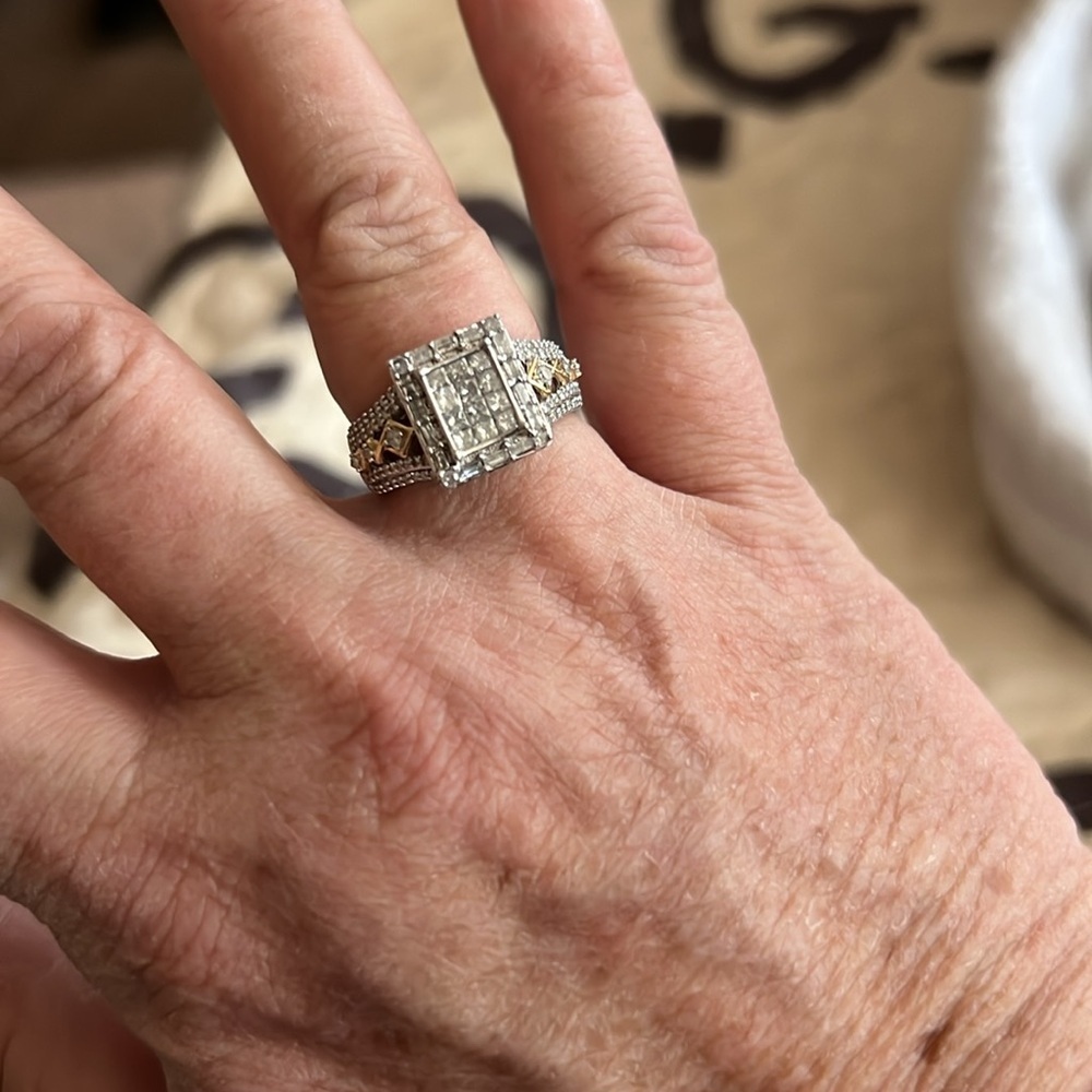 Elegant Gold and Sterling Silver diamond Women's Ring - Picture 4 of 5